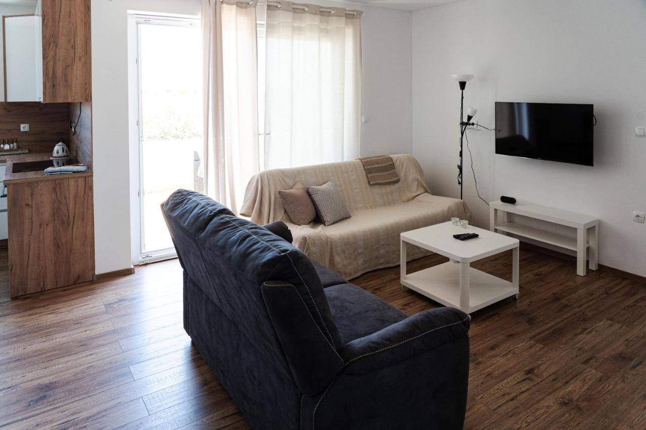 ויר Station 22 - Brand New Apartment With A Terrace And Private Parking מראה חיצוני תמונה
